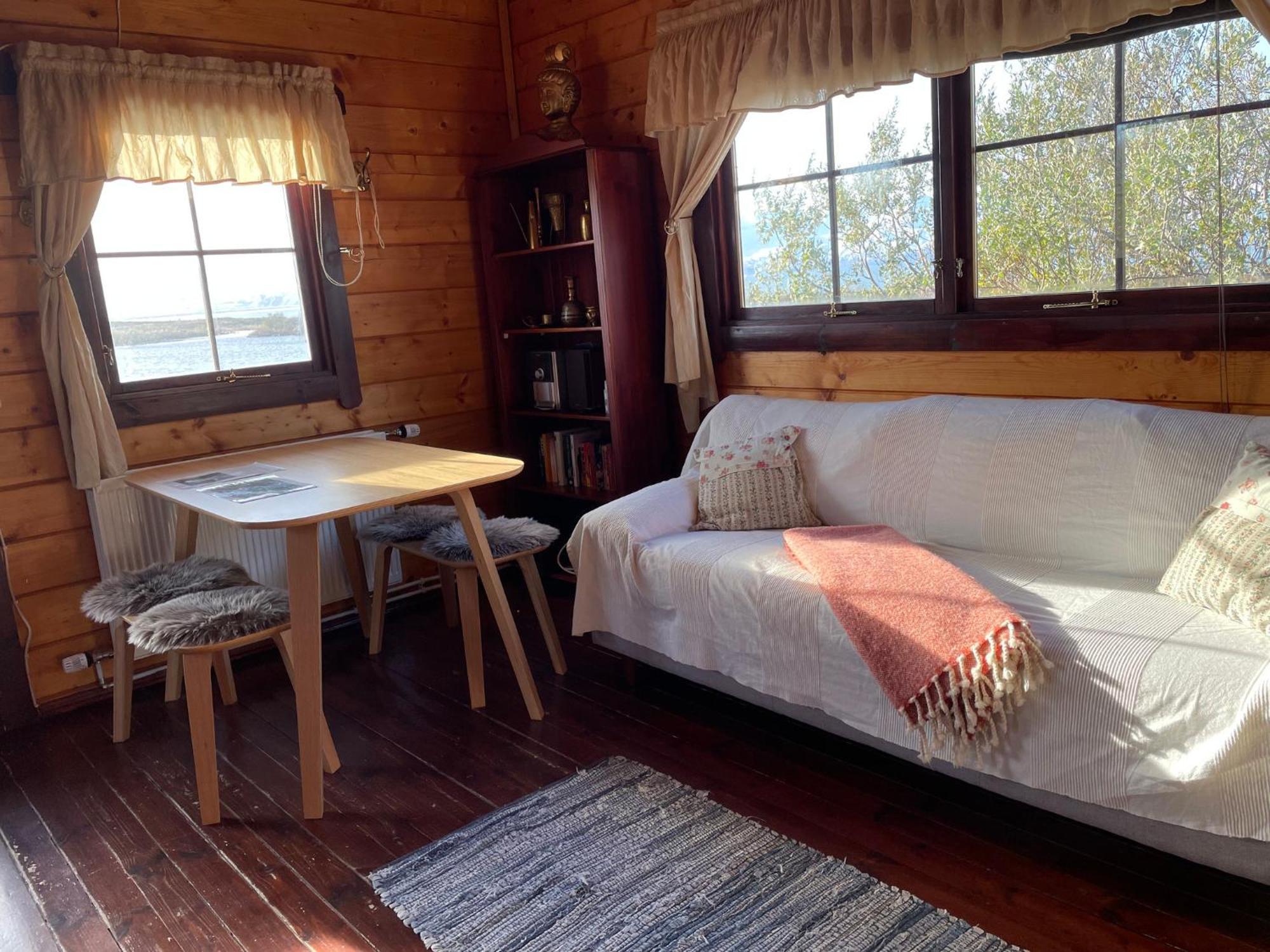 Kaldbaks-Kot Cottages Husavik Ngoại thất bức ảnh